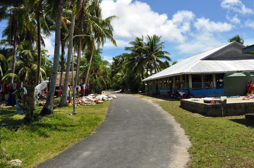 A maneapa (meeting place) in Vaiaku township, Funafuti Atoll, Tuvalu